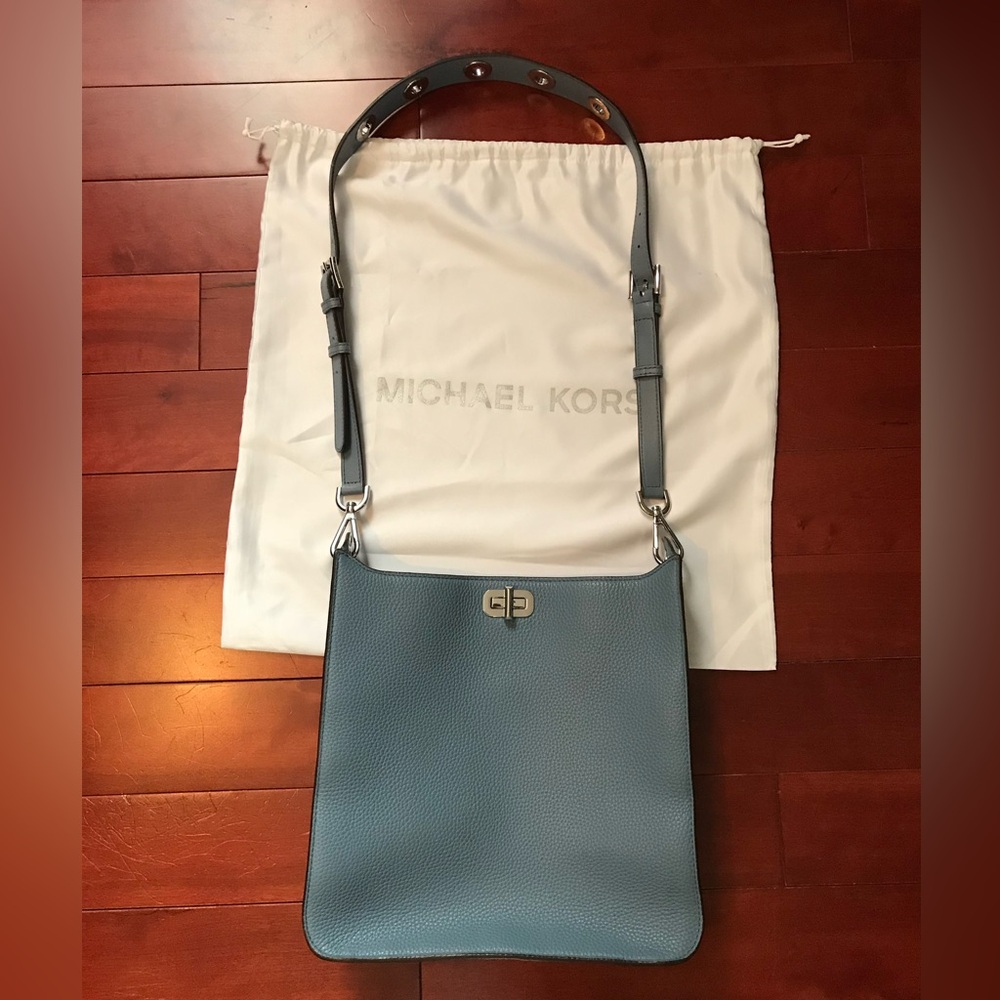 Michael Kors Messenger Crossbody Bag